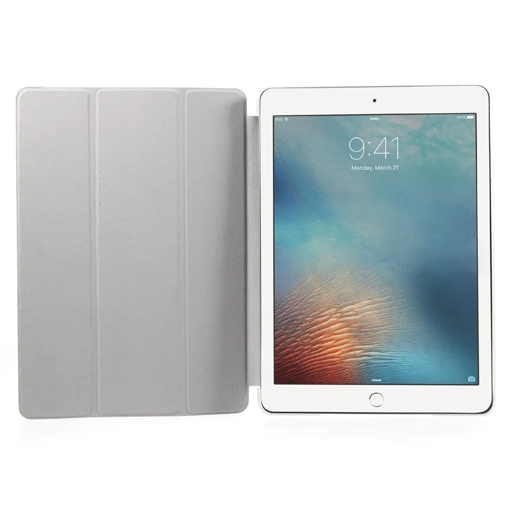 Чехол-книжка для iPad 9.7 (2017/2018) с подставкой, белый