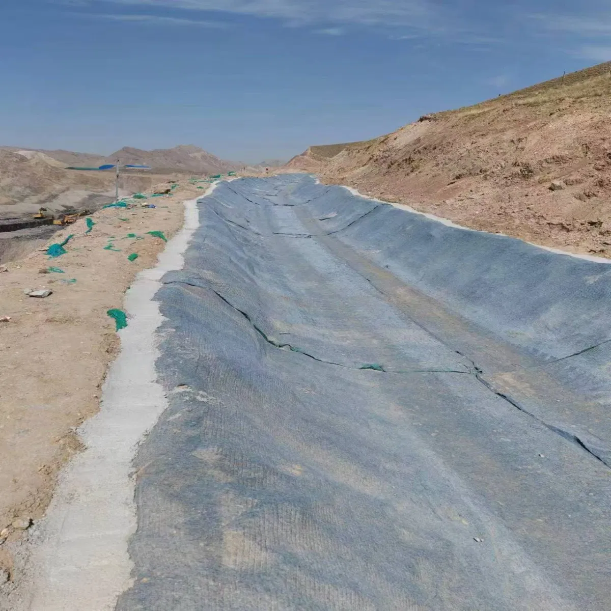 Durable Geosynthetic Concrete Cement Blanket for Slope Protection