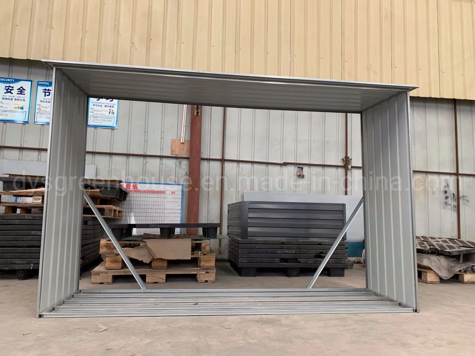 China Supplier Steel Structure Buildings Design Prefab Wooden Shed (WS2427516-Z)