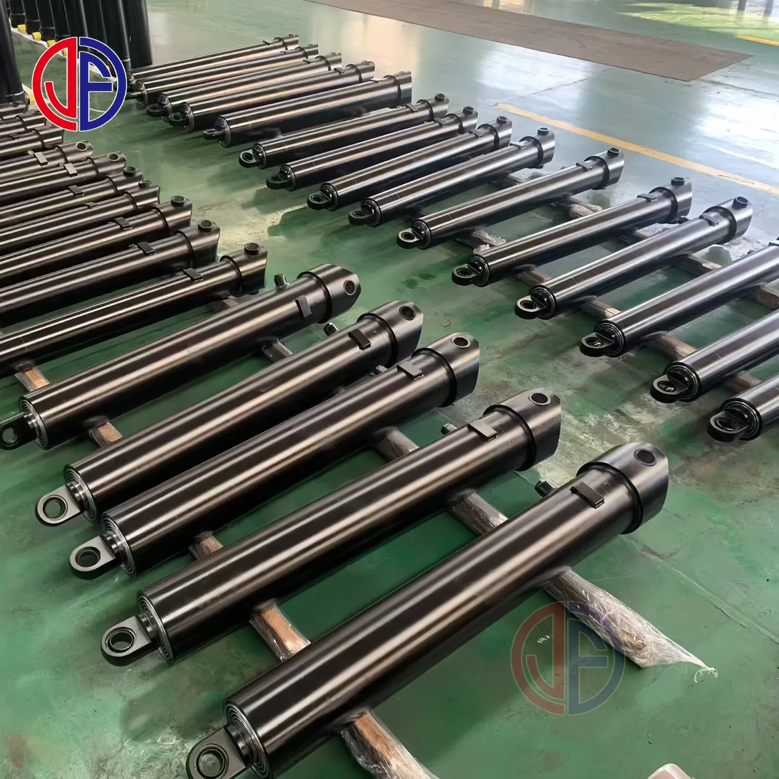 Телескопический гидроцилиндр Hyva Fee для самосвала