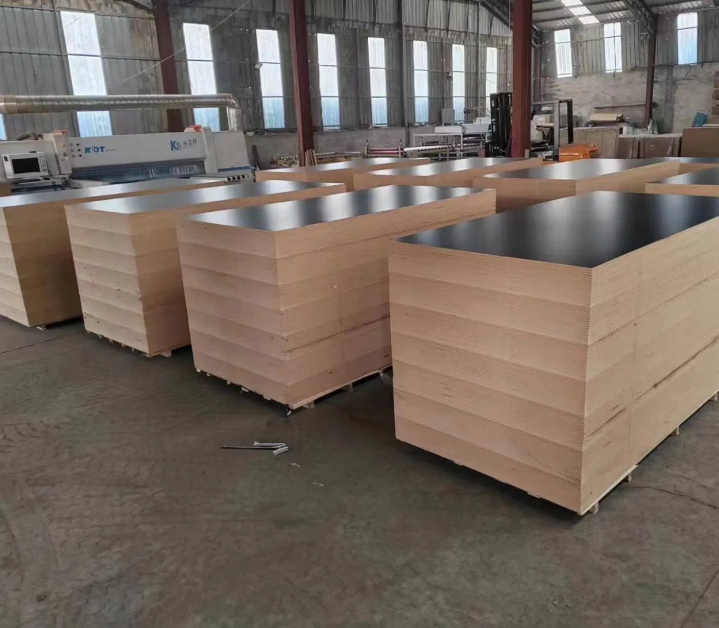 Melamine Laminated MDF Furniture Panel Melamine Wooden MDF Board for Hotel Furniture