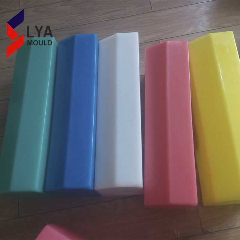 2018 Low Price Sidewalks Illuminated Plastic LED Curbs Stone
