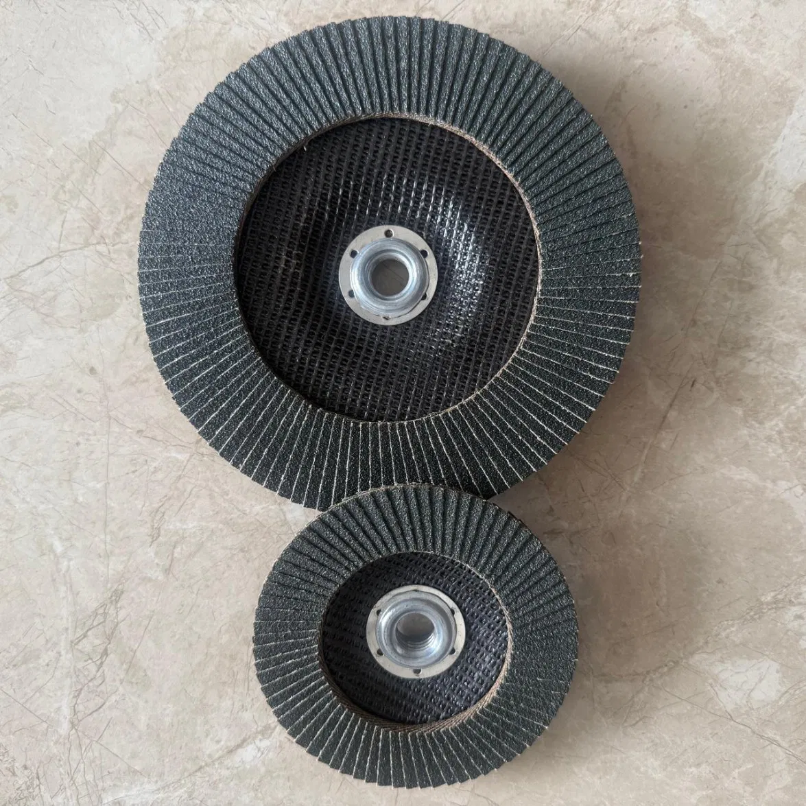 Лепестковый шлифовальный круг 125x22.2 мм, оксид алюминия