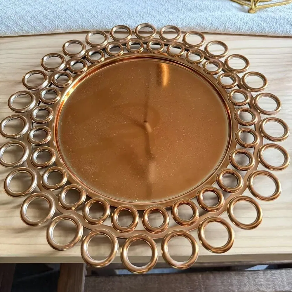 High Quality Electroplating Process PP Material Disposable Plastic Christmas Charger Plate