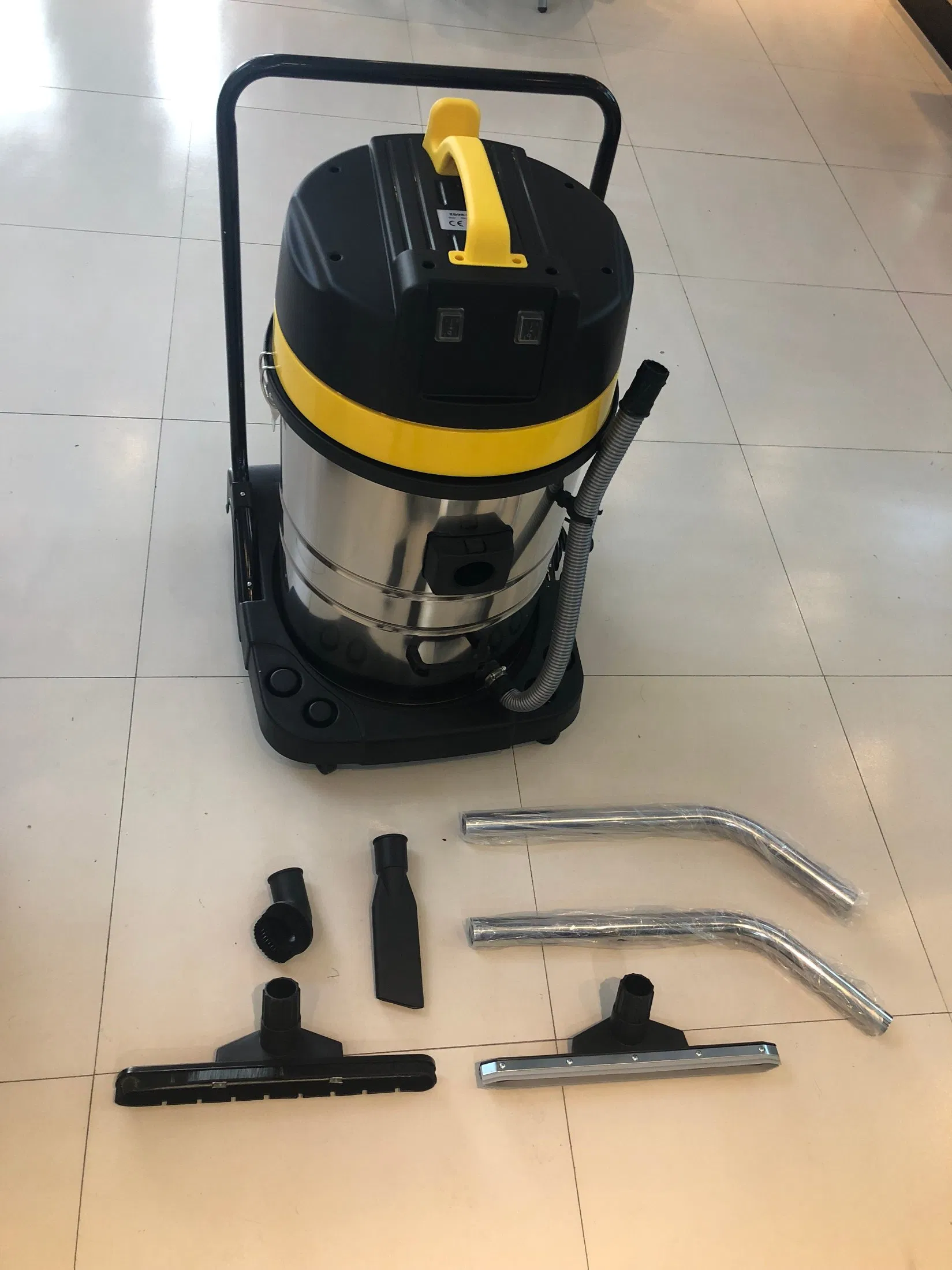 High Quality Easy Use Commercial Industrial Wet and Dry Car Vacuum Cleaner (ZD28-2B-70L)