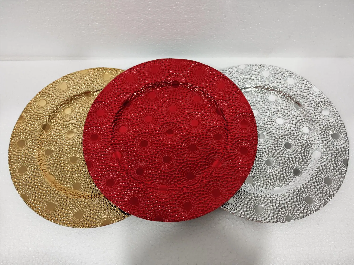 330g Wedding Party Gold Ripple Grid Plate with Wholesale Price