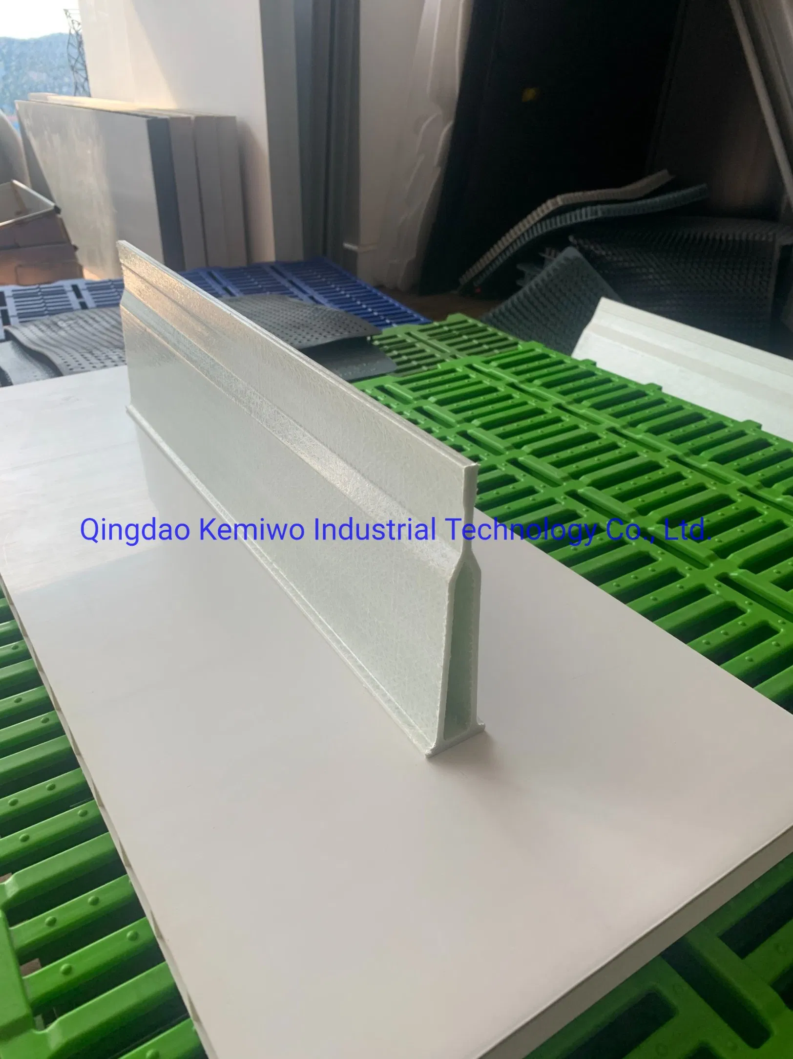 Best Selling in Plastic Slatted Flooring Irregular Shape FRP Support Beams