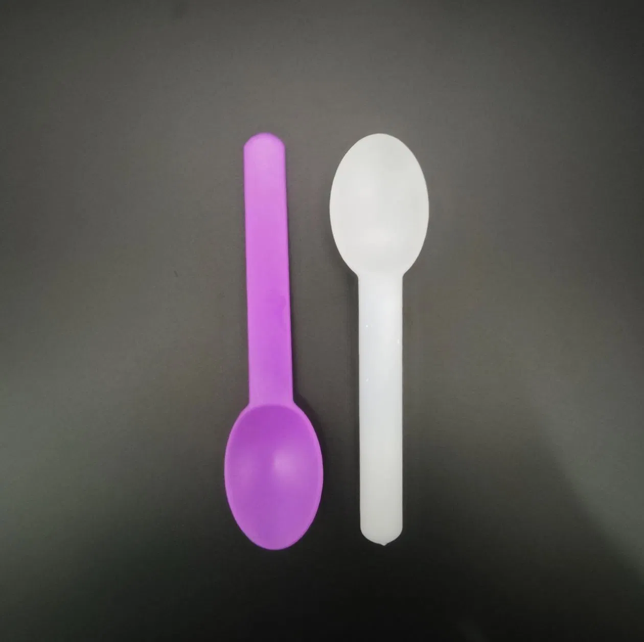 Ideal Gift for Youth: Trendy Color Changing Spoon Set
