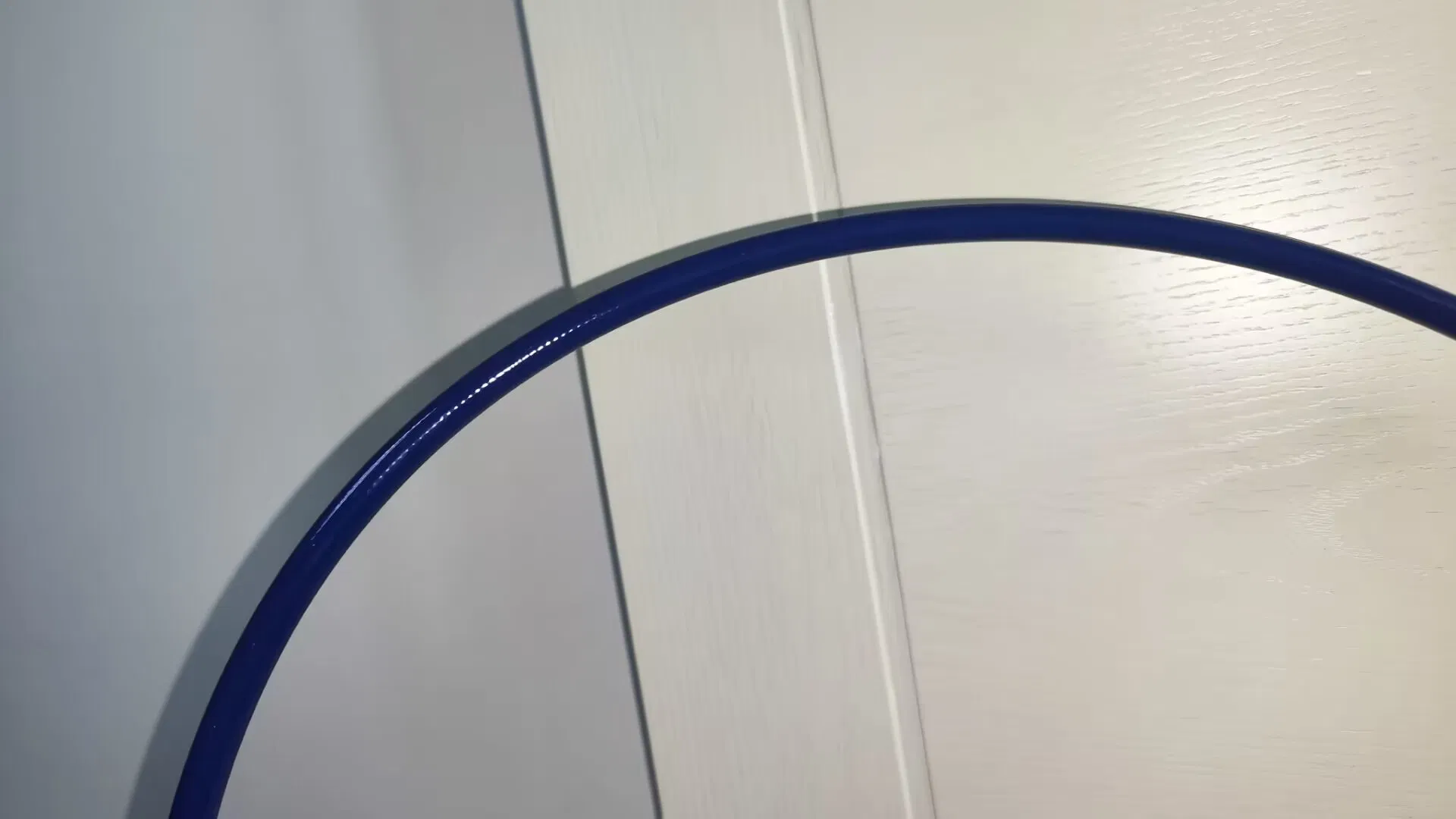 Гидравлический шланг SAE100 R7 маслостойкий
