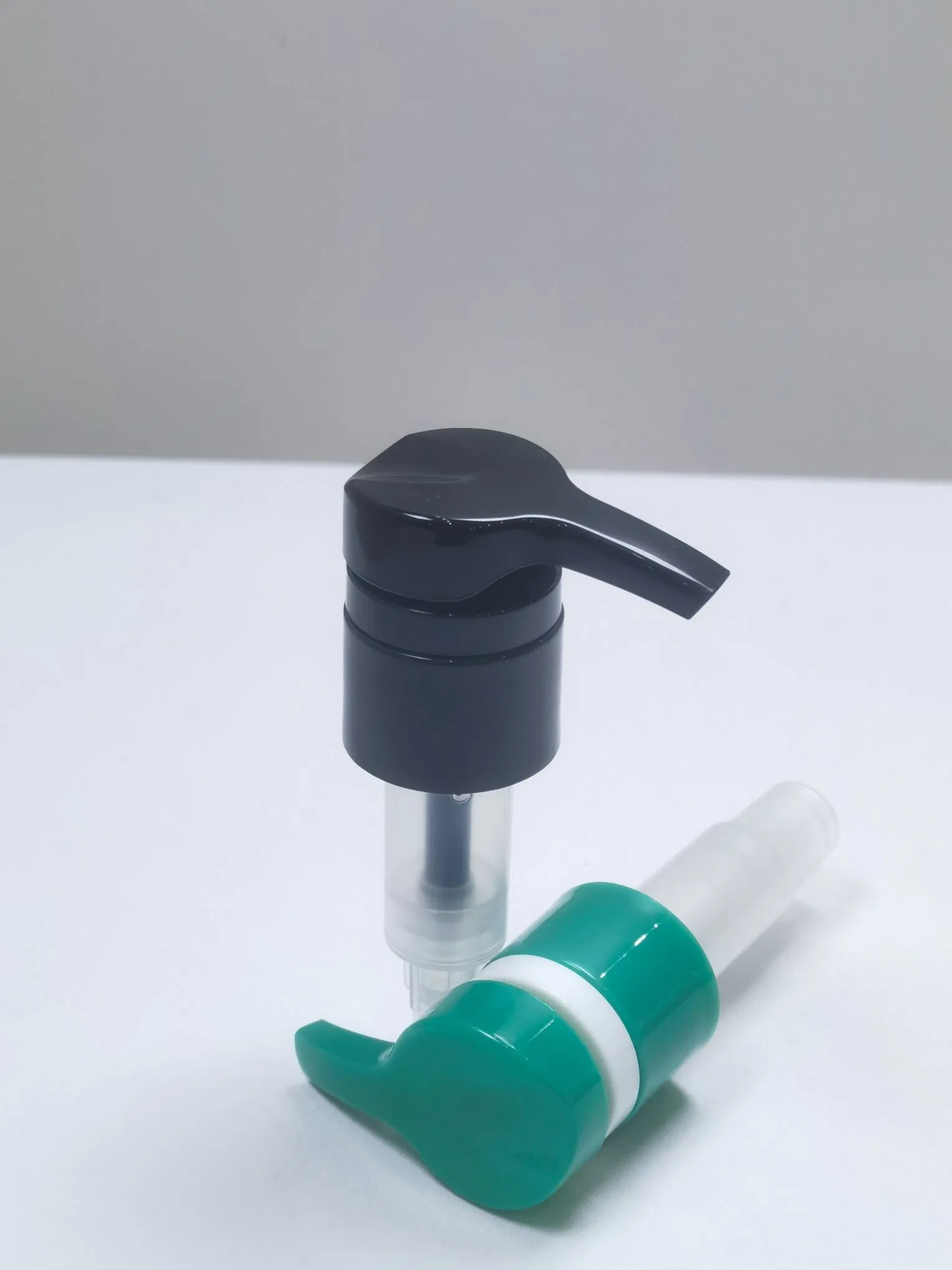 24 28/410 Spring Outside Cosmetic Pump Serum Dispenser Screw Lock Lotion Pump