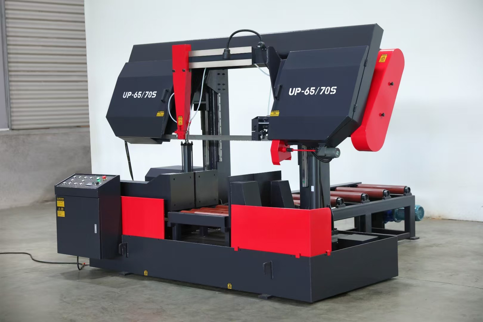 Ленточная пила по металлу ЧПУ для твердых металлов