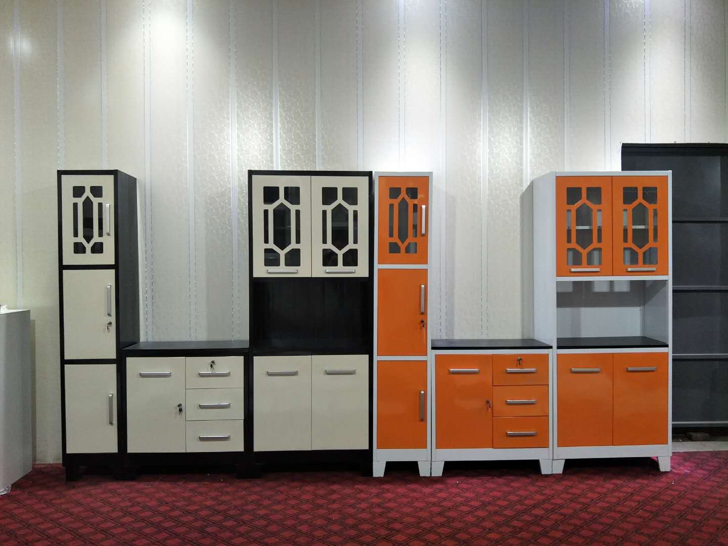 Шкаф металлический для кладовой хозяйственный