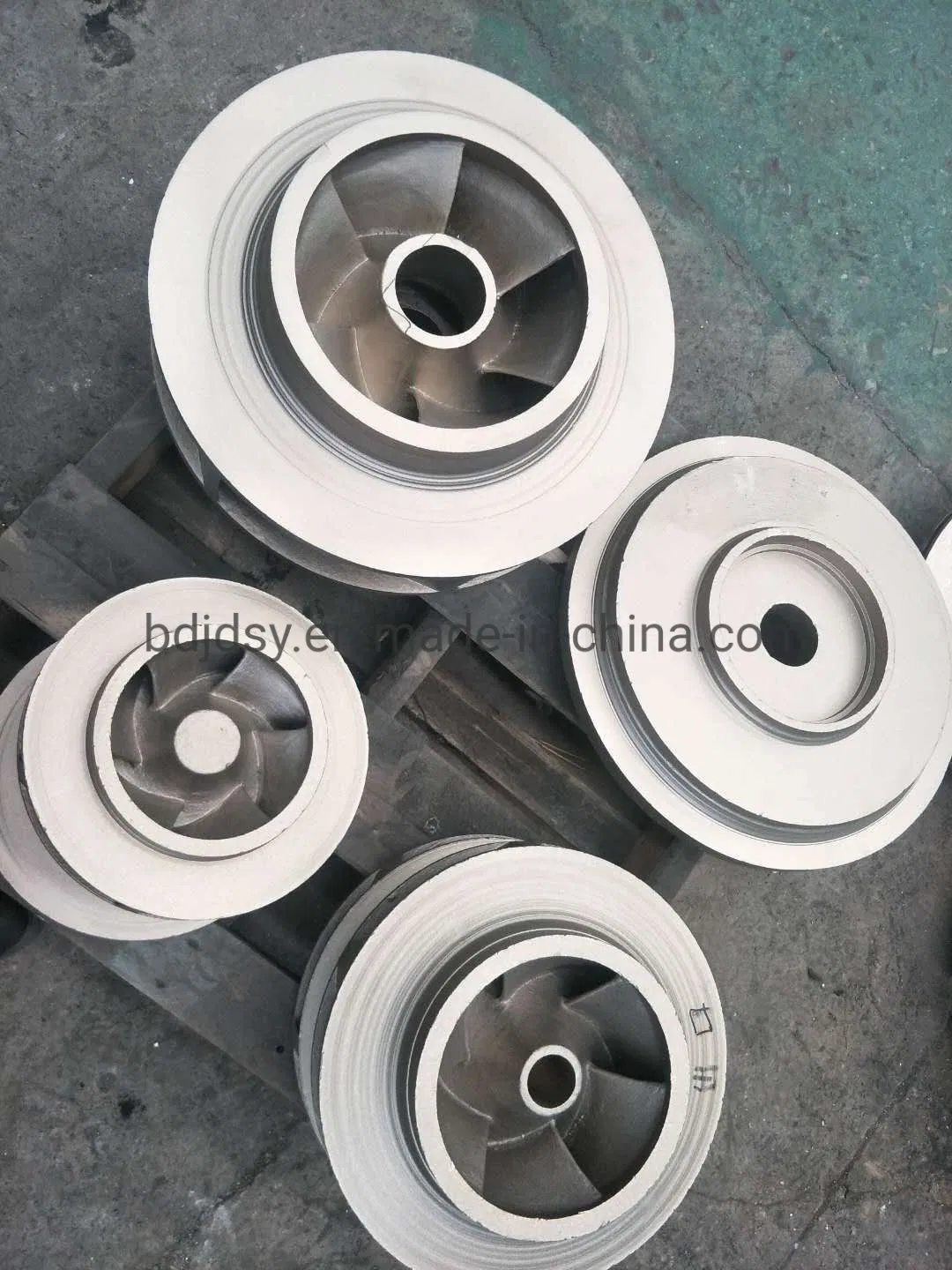 Customized Stainless Steel Sand Casting Part with CNC Machining Wheel