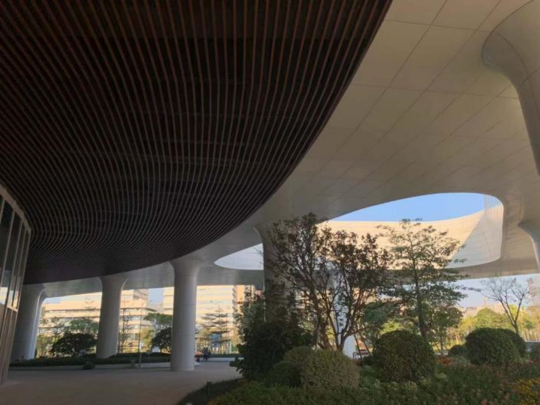Factory Direct Sales Aluminium Cylindrical Decoration for Shopping Mall