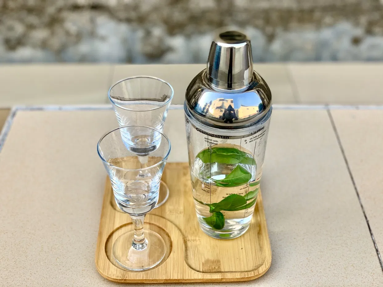 20 Oz Creative Colourless Wine/ Cocktail Bartender Glass Shaker Set