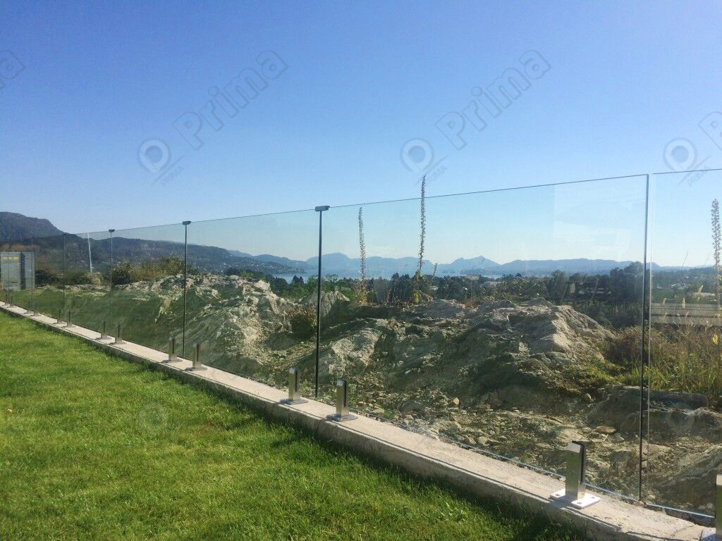 Prima Balcony Outdoor Spigot Glass Railing Carobon Steel Handrail