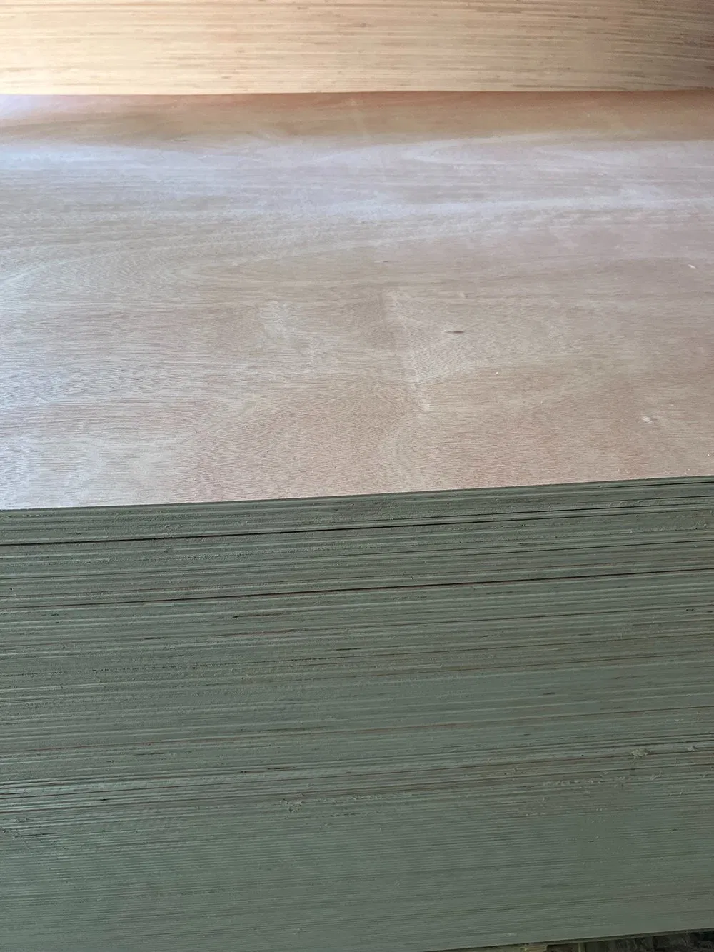 Mr/Bwr/Bwp Grade Okoume Plywood