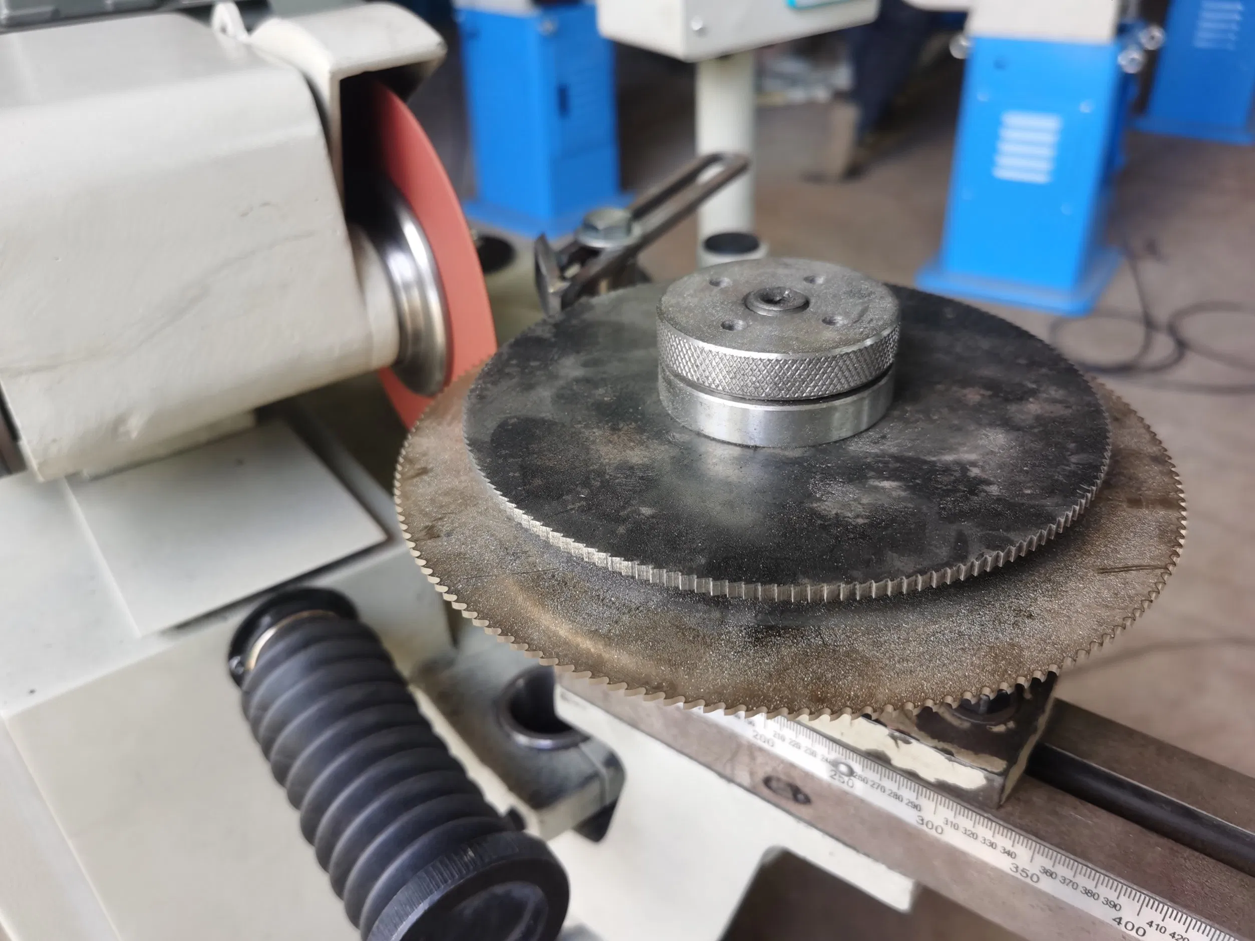 Шлифовальный станок BR450 для зубьев пильных дисков