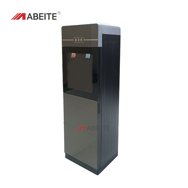 China Factory 2 Taps Water Dispenser with Compressor