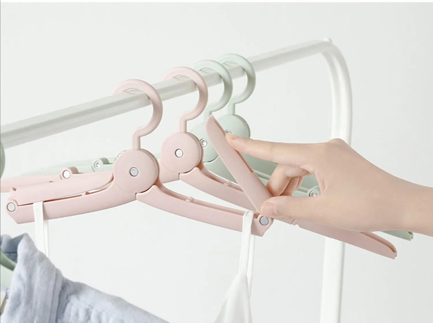 Folding Hanger Multi-Functional Non-Slip Clothes Dryer Wbb11755