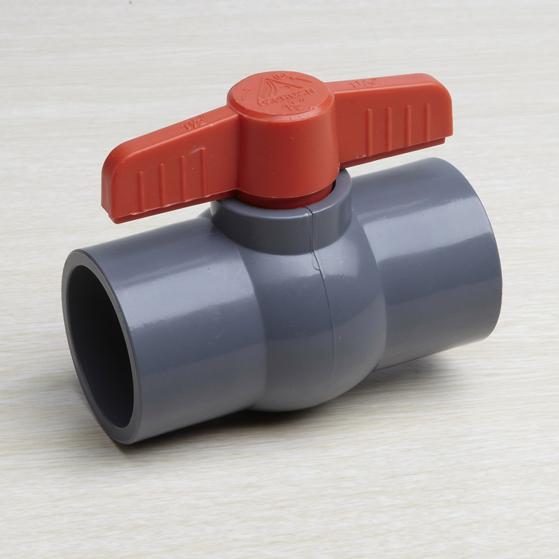 High Quality PVC -U Reducer Bushing Spg*Fpt