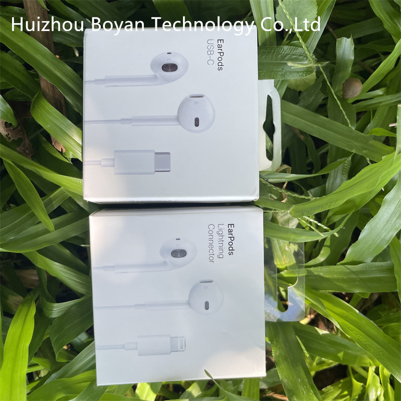 Наушники Earpods с USB-C, проводные