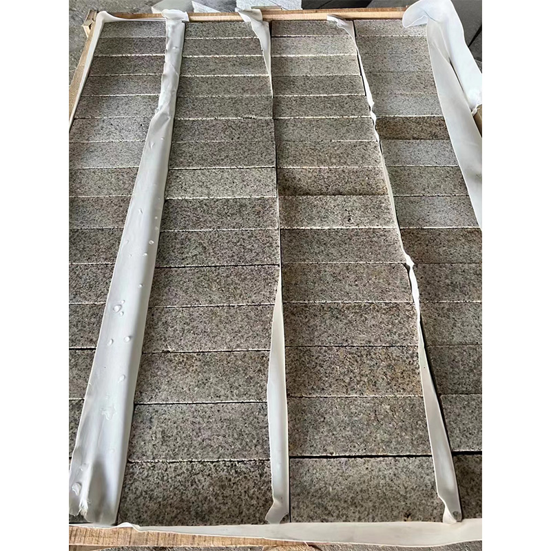 Flamed G682 Sunset Gold/Rusty Yellow/Misty Beige Granite Cobbles for Outdoor Landscaping Price