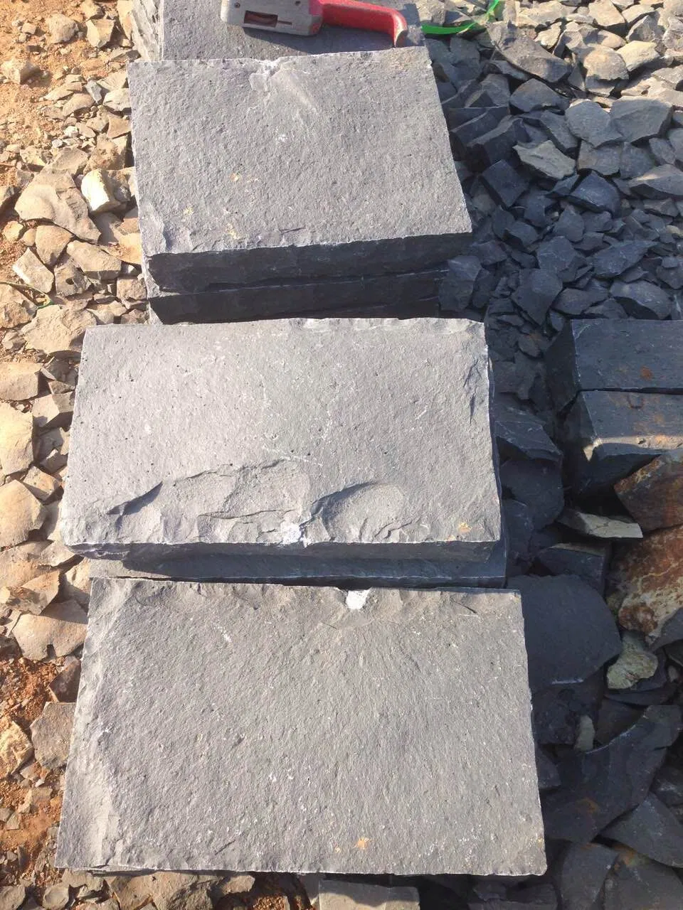 Natural Basalt Flamed Stone Paving Stone