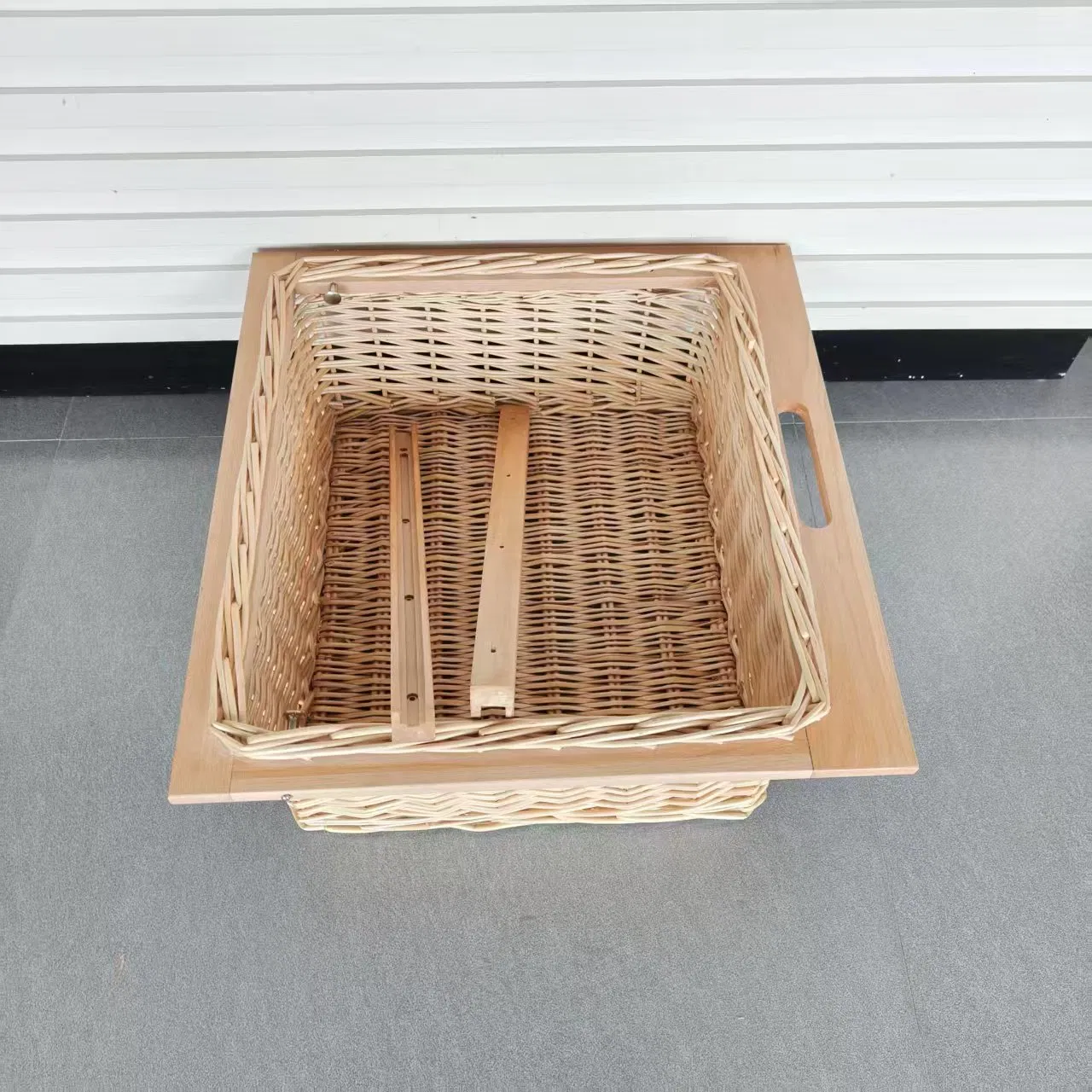 Hand-Woven Pull out Wicker Basket with Runners for Kitchen and Cabinets
