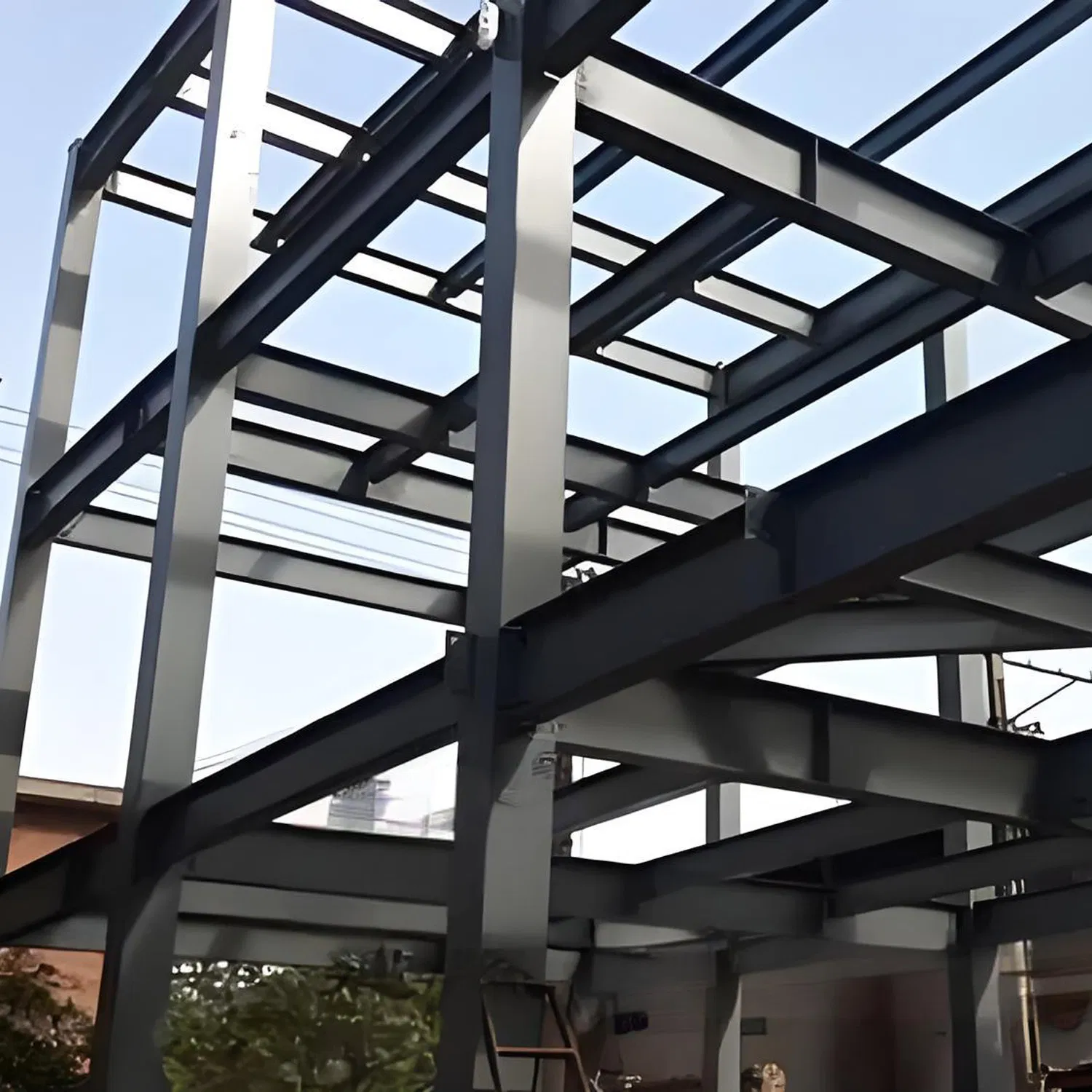 "Steel Frame: Solid Support, Shaping Infinite Architectural Possibilities"