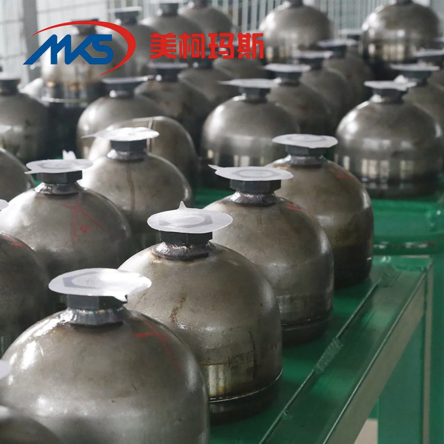 Гидравлический аккумулятор MKS 214-1735, 214-1736, 214-2008