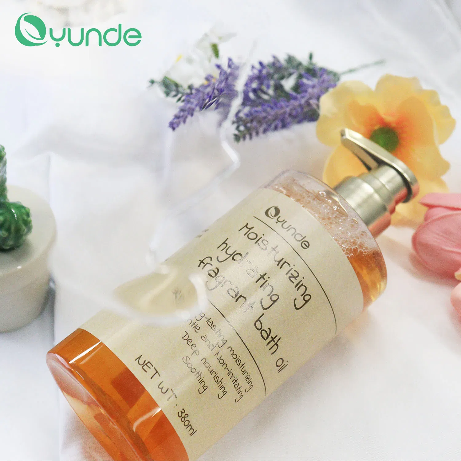 Rosemary and Eucalyptus Aromatherapy Bath Oil for Moist Refreshing Revitalized Skin