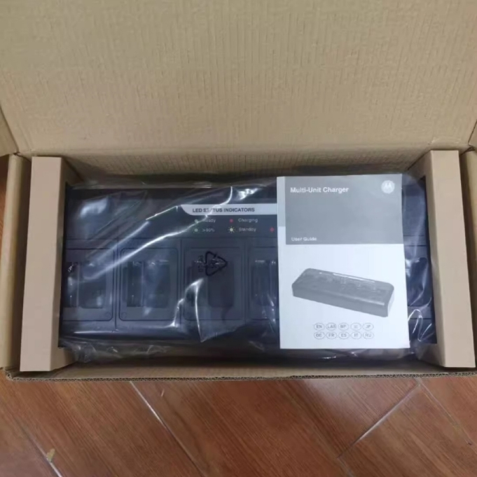Шестизарядное устройство для раций Motorola MTP810/830/850