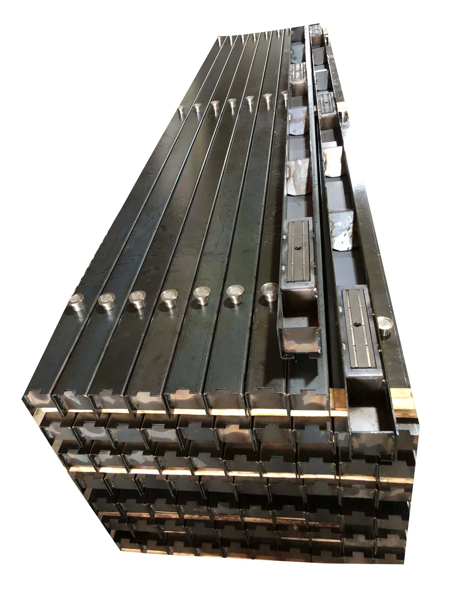Precast Concrete Shuttering with Magnets