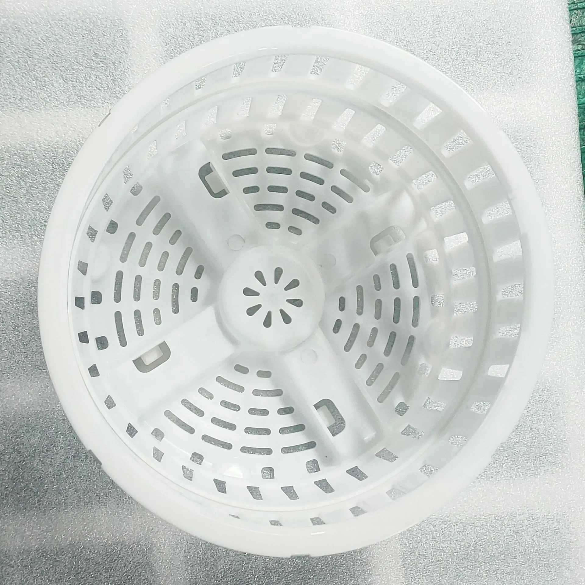 Mini /Small Portable Cleaning Traveling Washing Machines for Clothes
