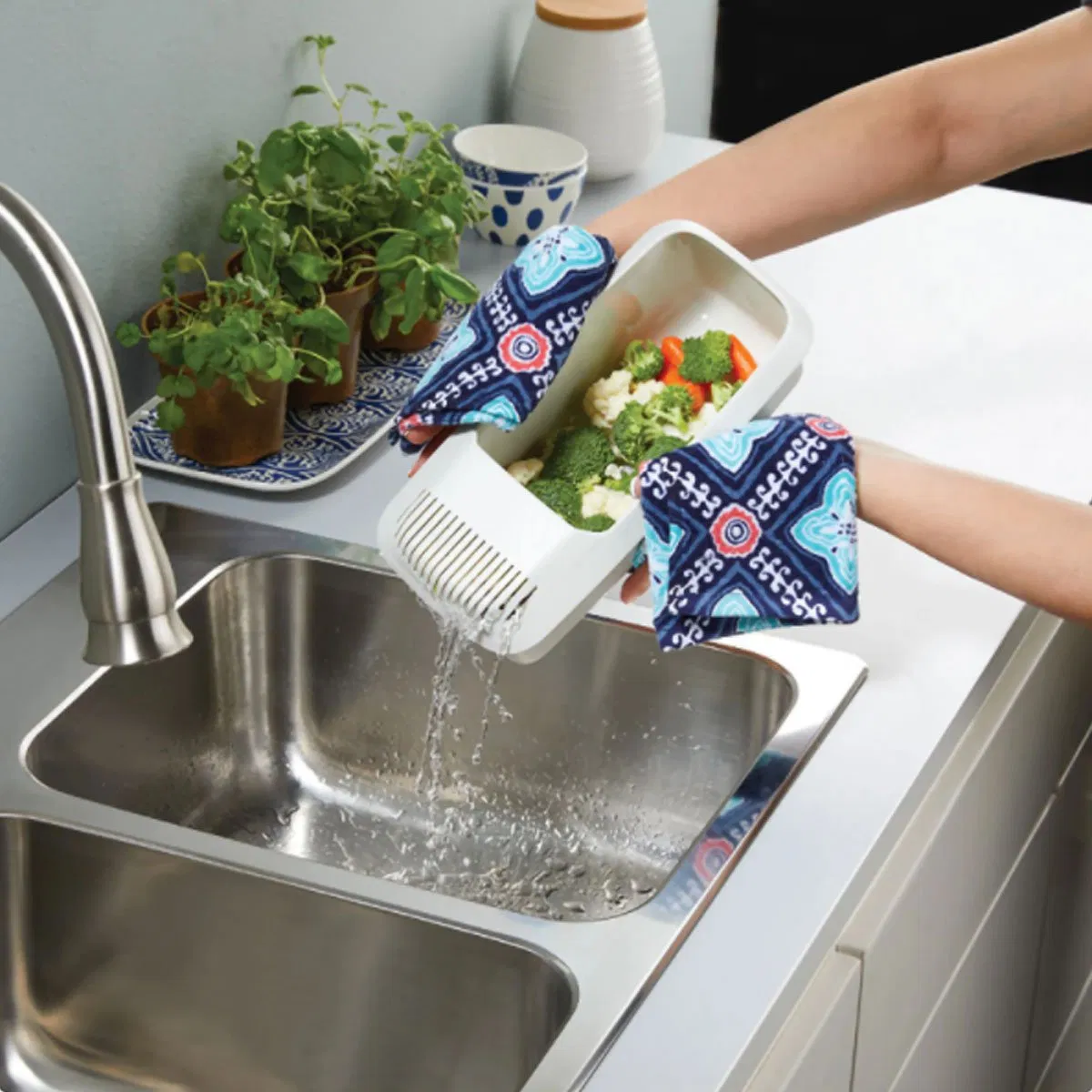 Heavy Duty Deep for Draining Pasta