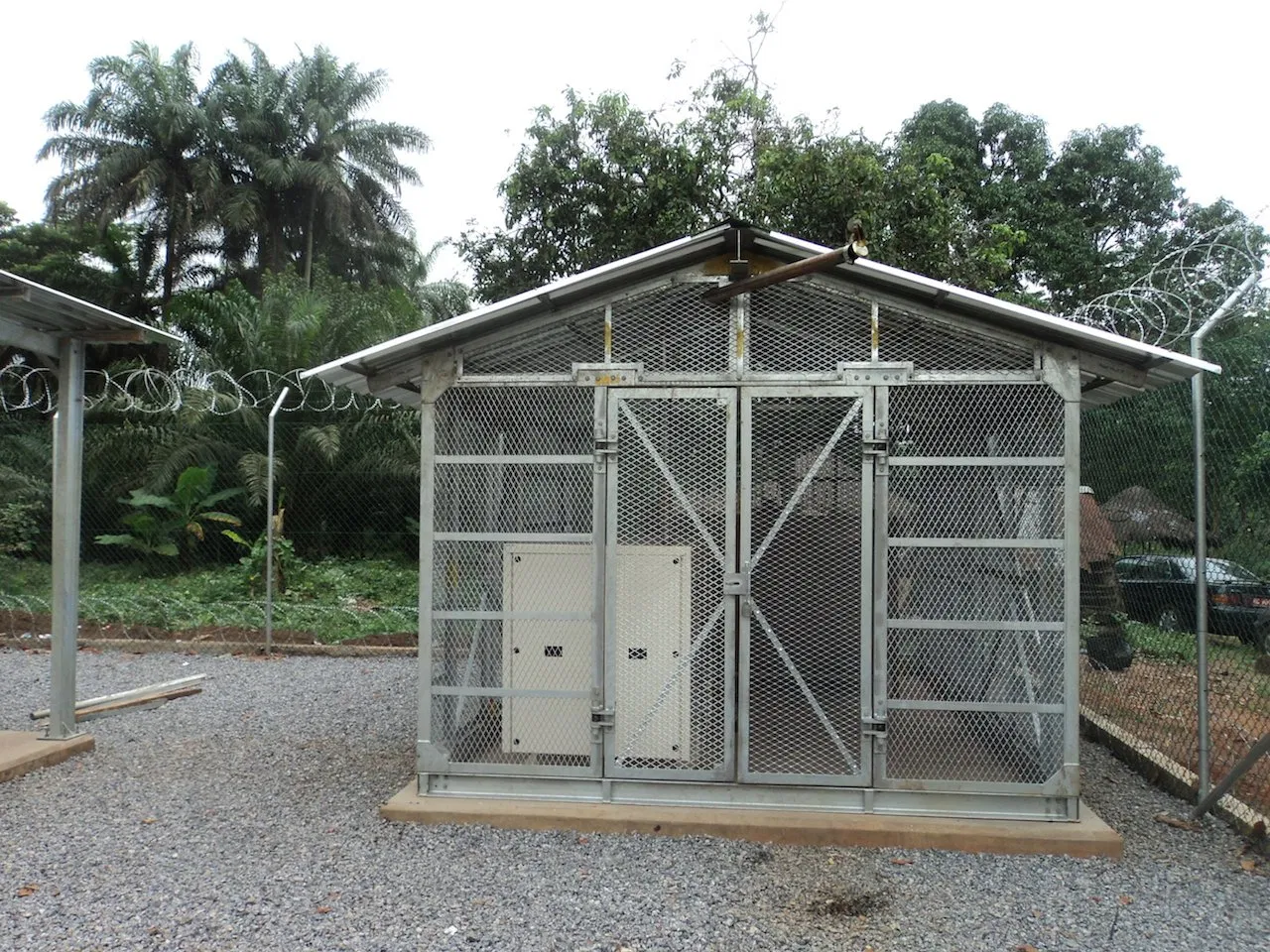 Accessories for Telecom Sites Steel Structure Steel Cage Generator Cage