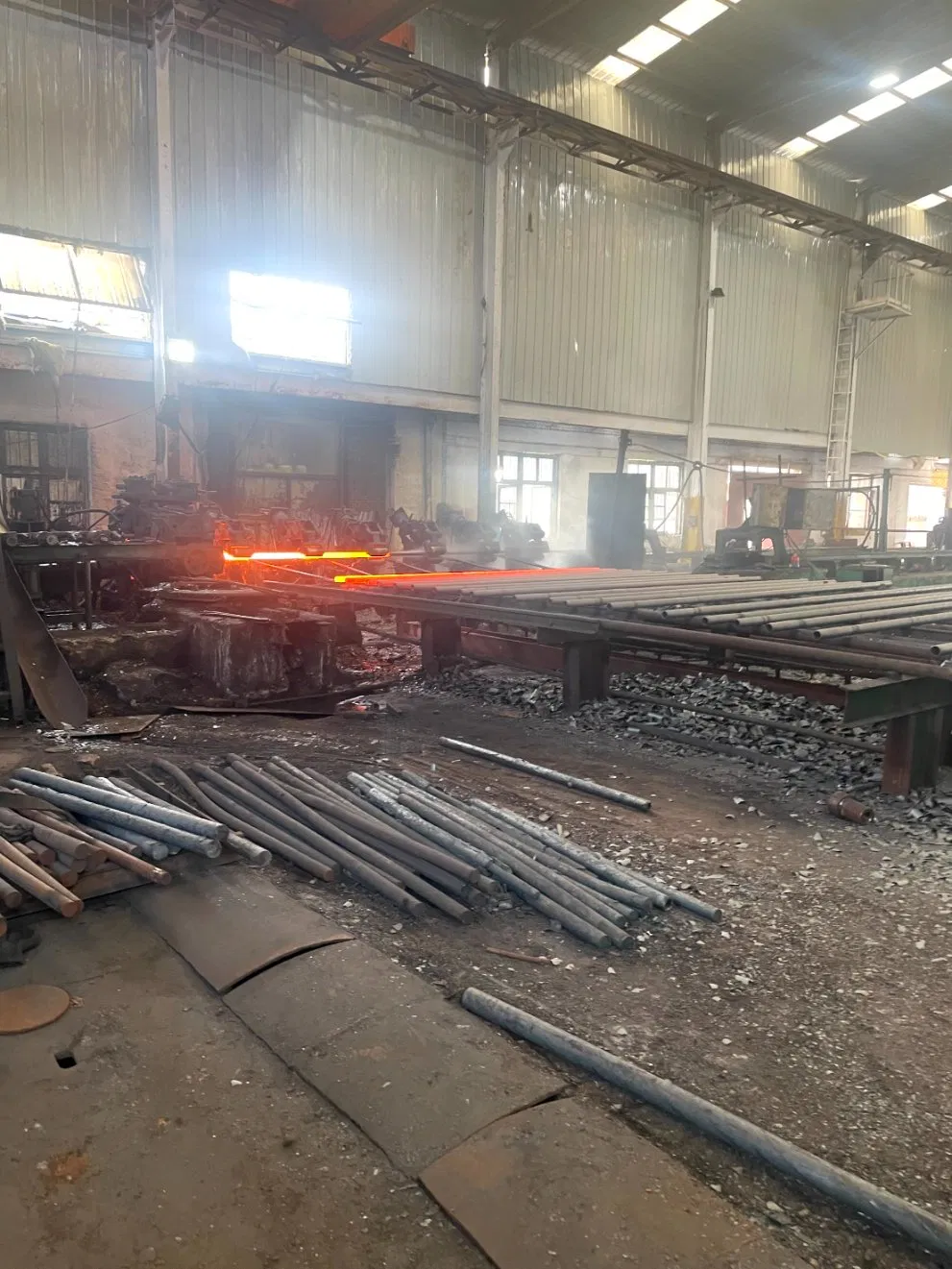 Hot Rolled DIN Standard Seamless Pipe for Power Generation Systems