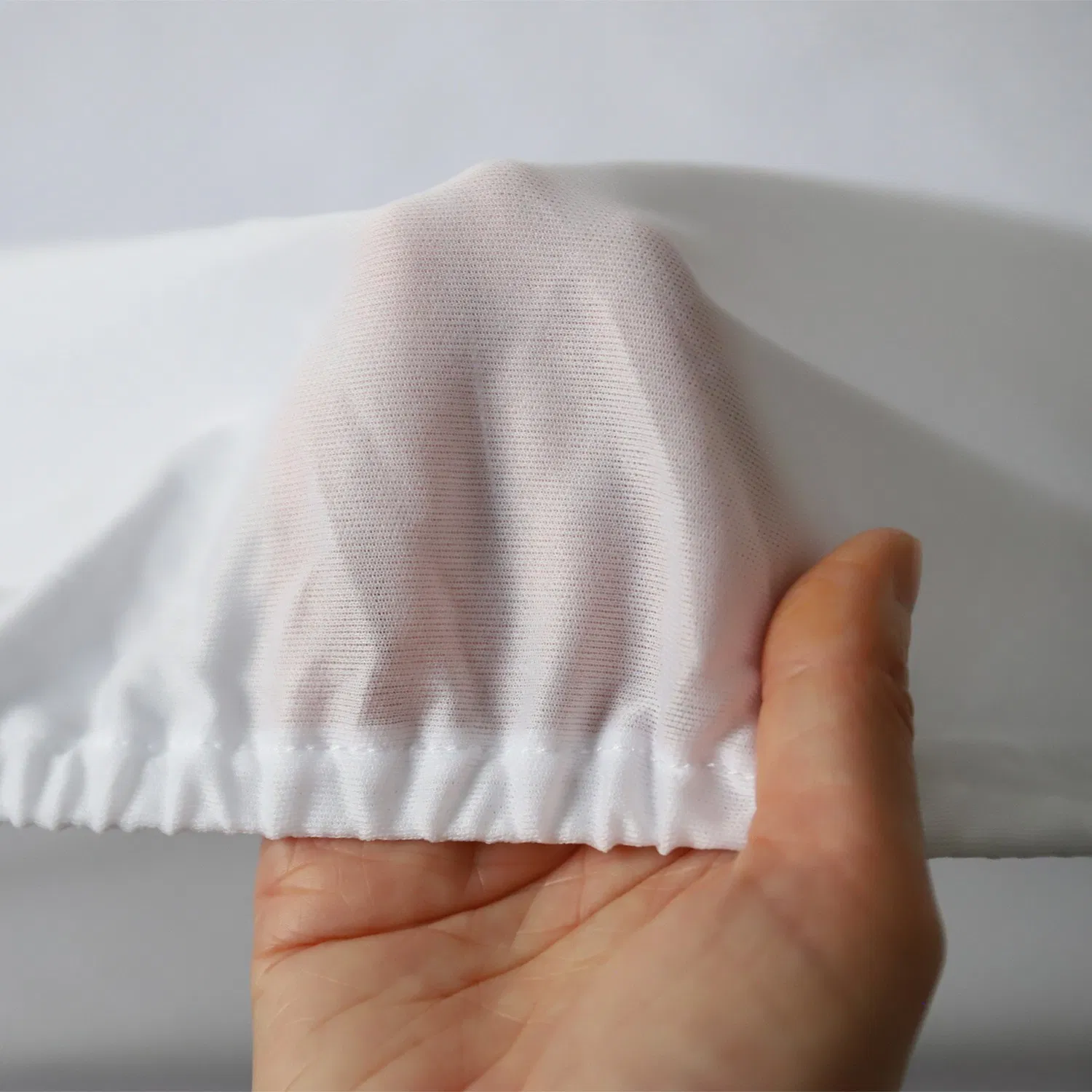 High Quality TPU Laminated Waterproof Mattress Protector for Home Use