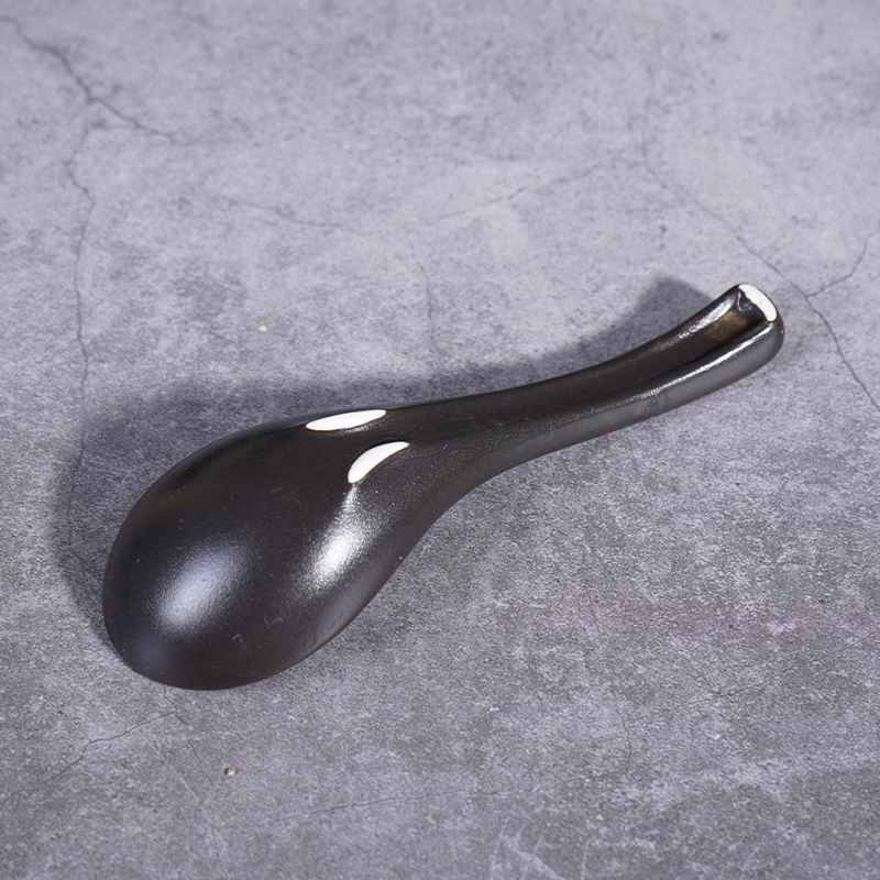 Elegant Japanese Ceramic Soup Spoons with Long Handles for Dining