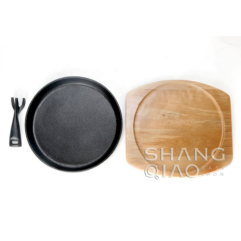 Round Cast Iron Sizzler Plate with Wooden Tray Steakplate Cast Iron