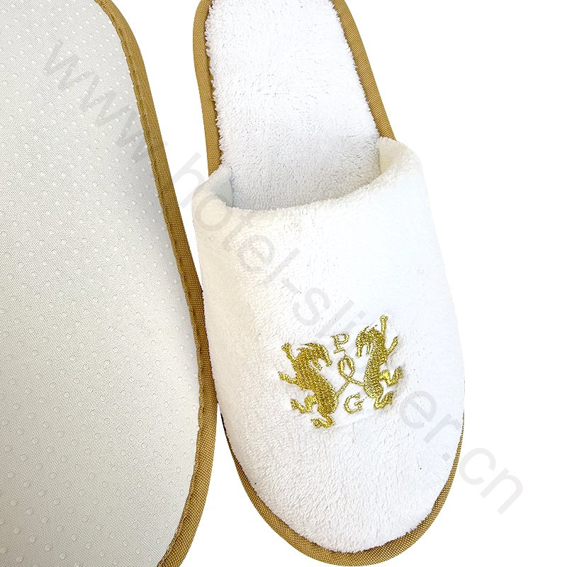 Мягкие тапочки из кораллового флиса для отелей