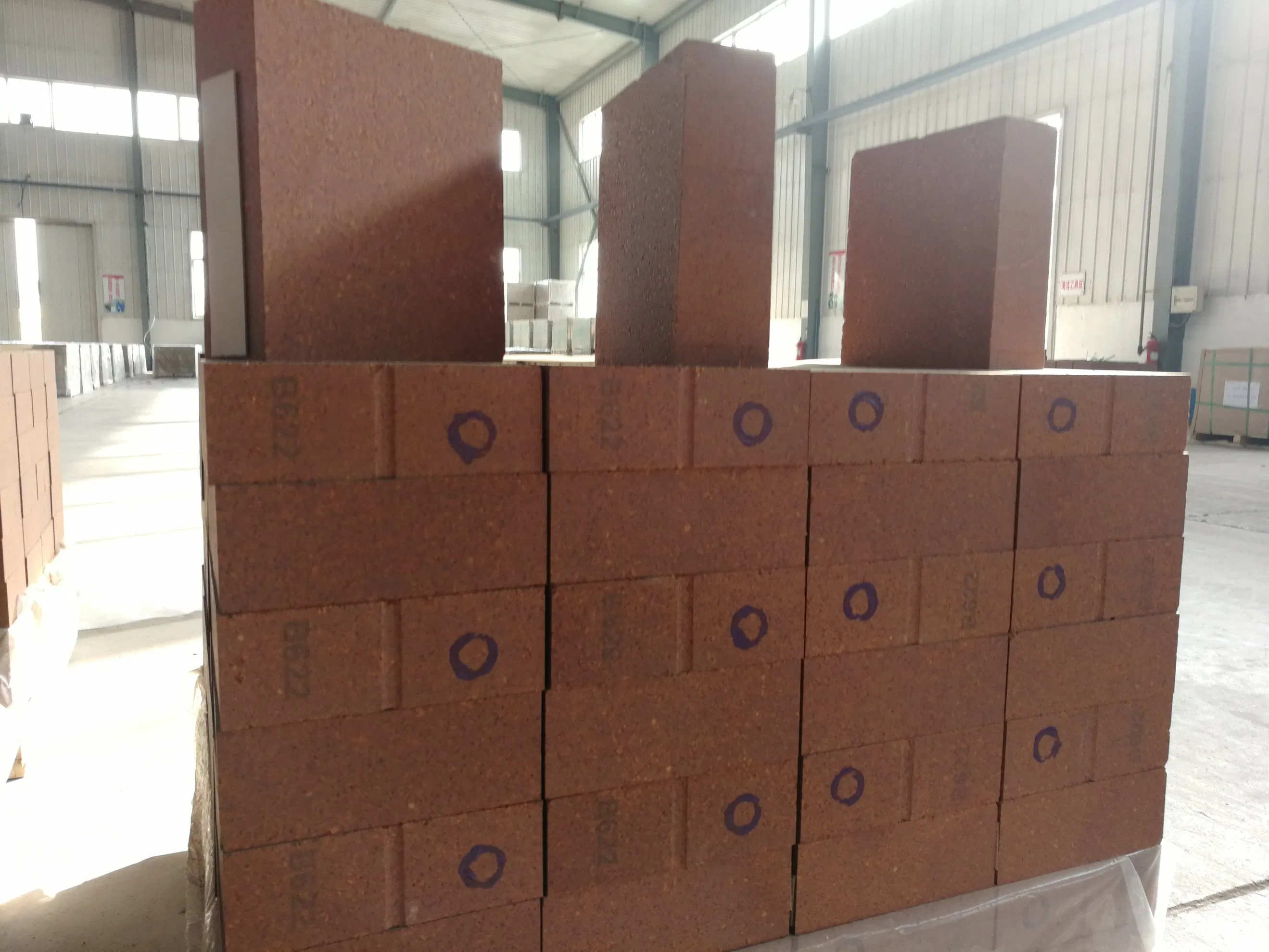 Магнезитовый огнеупорный кирпич для вращающихся печей