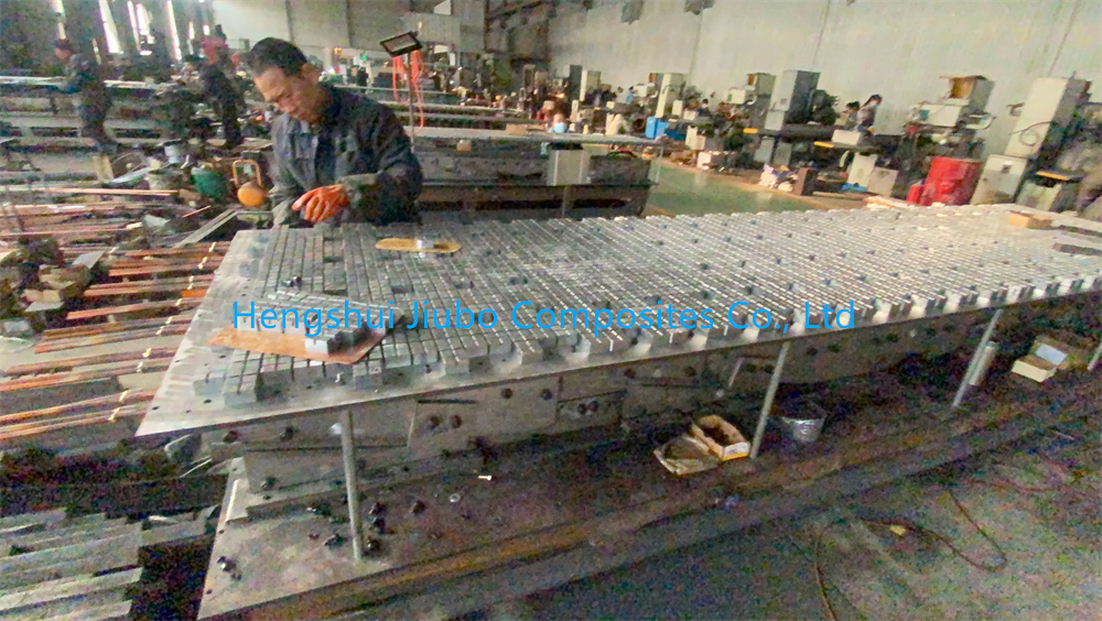 Solid Top FRP Grating Machine for Enhanced Durability