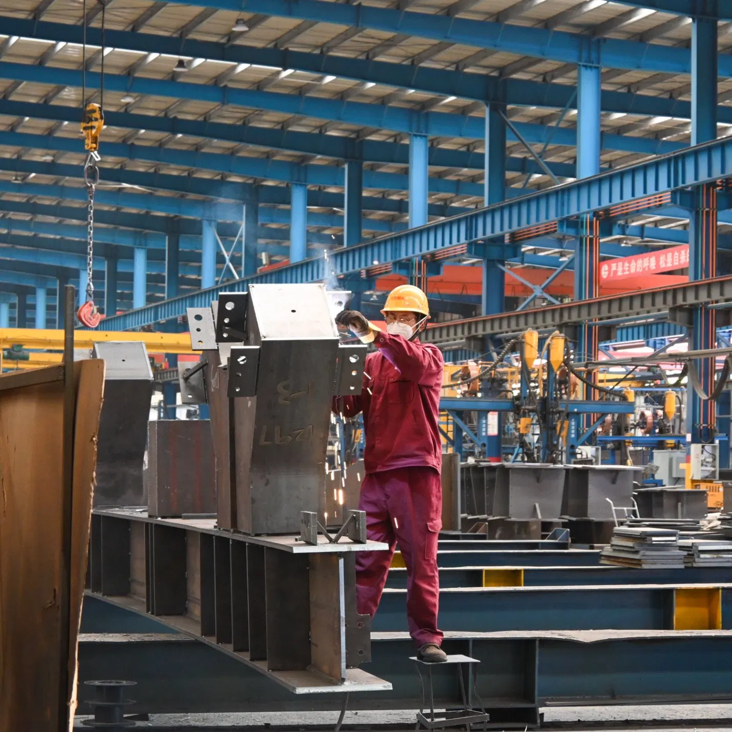 Heavy Load Applications CE Certified Prefabricated Steel Structure Truss Bailey Bridge with Q235 Steel Components