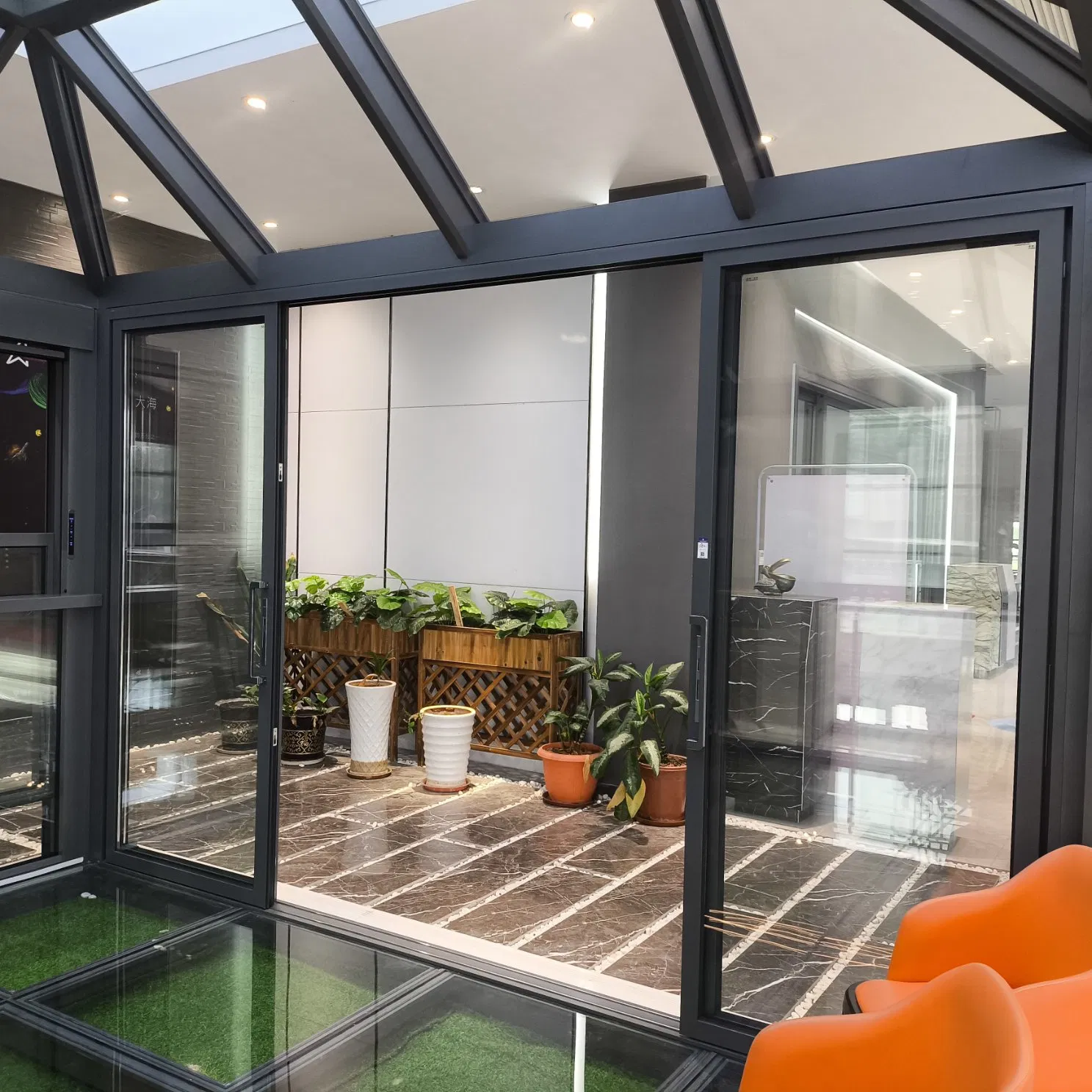 Modern Aluminum Sunroom with Double Glass for Garden & Year-Round Living Space