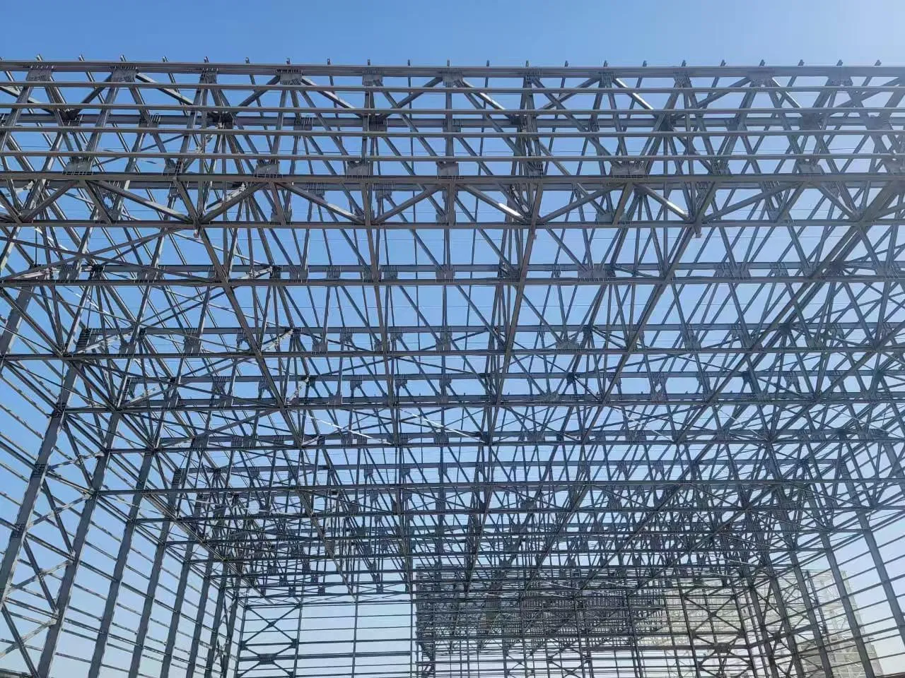 China Steel Structure Company Hangar Fabrication Workshop Prefab Metal Barns for Sale