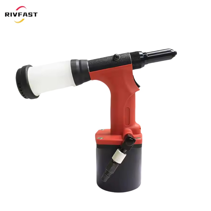 Пневматическая заклепочная машина с вакуумным отсосом 4.0-6.4 мм