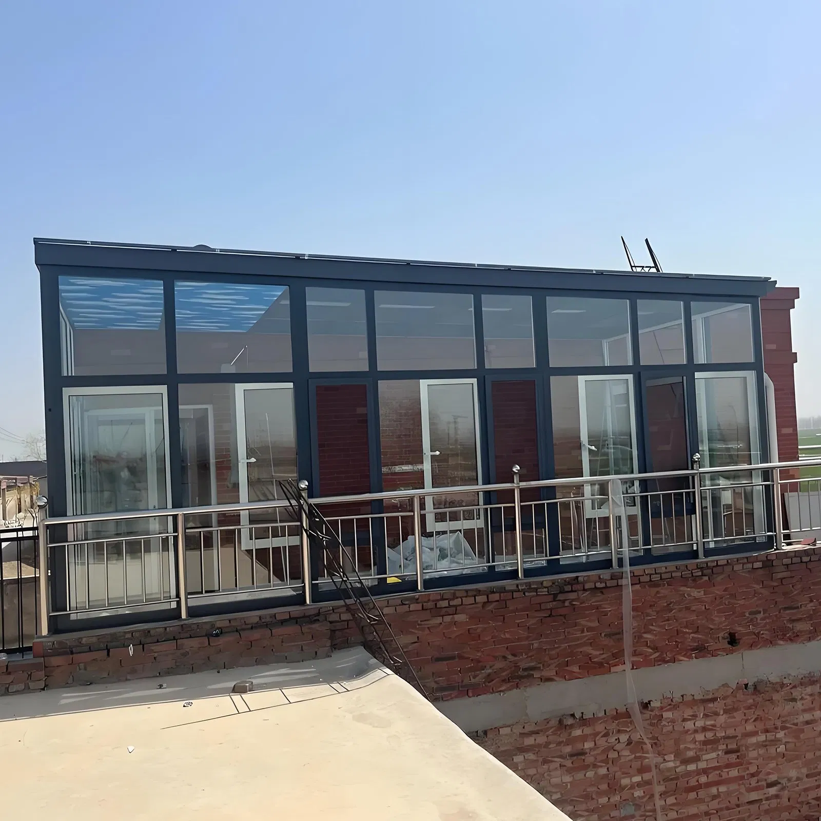Waterproof Wind Resistance Prefabricated Aluminum Solarium Sunroom Glass House
