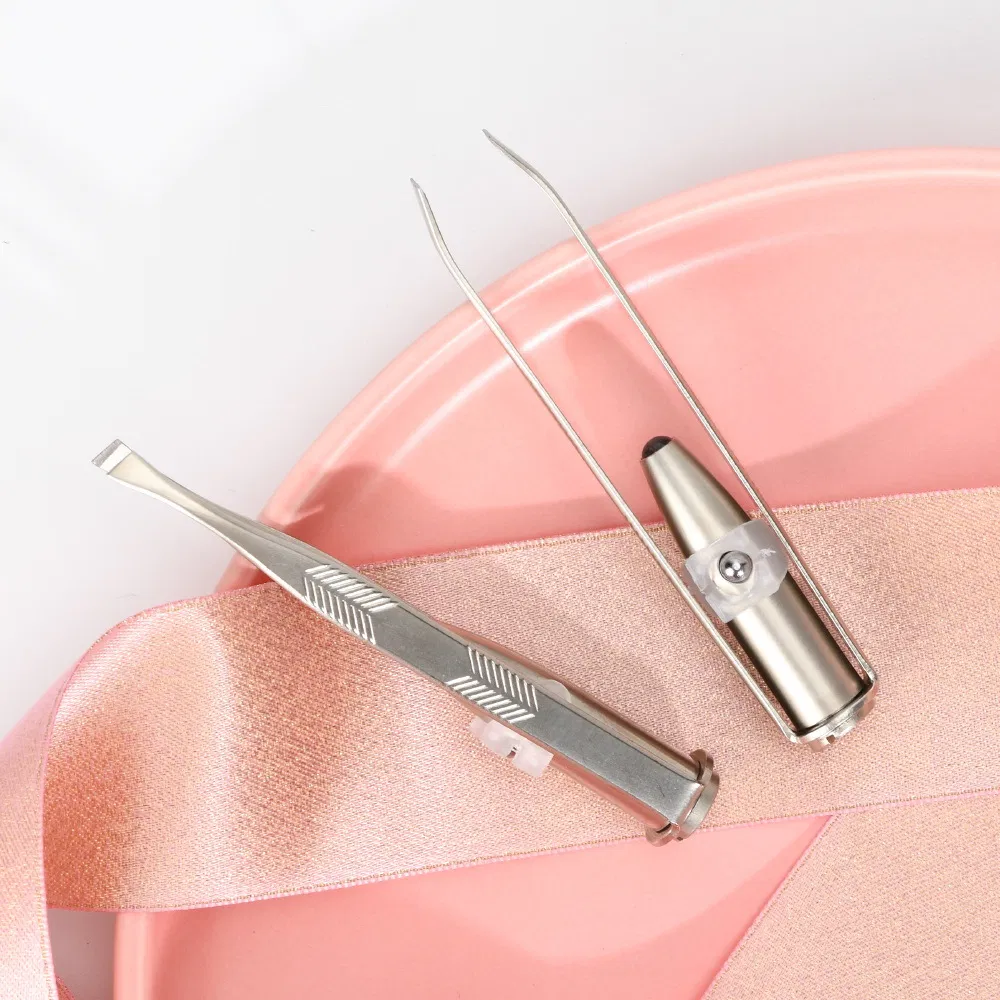 Stainless Steel Eyelash Clipper Beauty Makeup Tool Slanted Tip Lashes Eyebrow Tweezers with LED Light